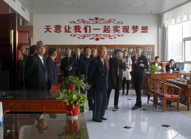 兗州區(qū)人大、政協(xié)領(lǐng)導(dǎo)蒞臨天意機(jī)械參觀考察